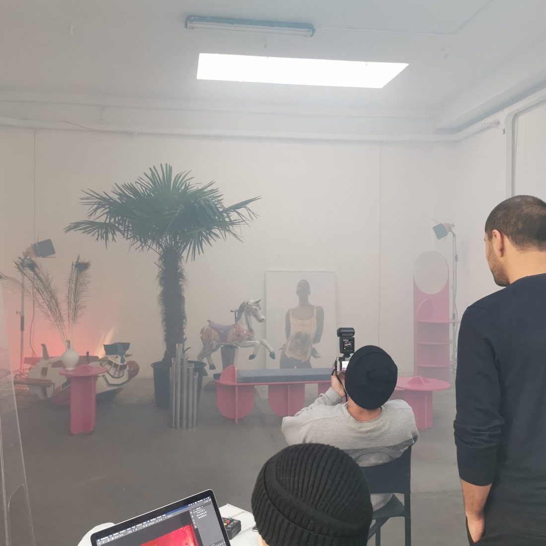 La stanza rossa, backstage